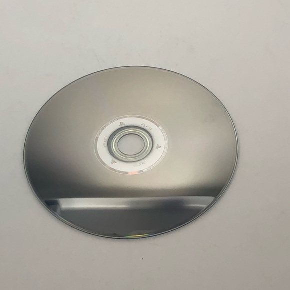 Portal 2 PS3 Game - Picture 5 of 5